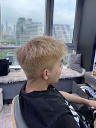 点击看大图 -藤野造型烫发染发