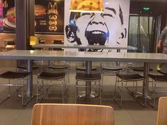 大堂-麦当劳(龙之梦购物中心店)