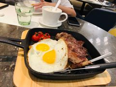 -港丽餐厅(高德置地店)