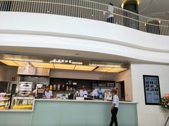 门面-椰小咖(亚龙湾东榕美食广场店)