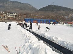 -济南卧虎山滑雪场