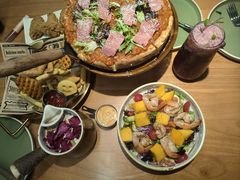 -Dragon Pizza•圆脸龙披萨·牛排餐厅