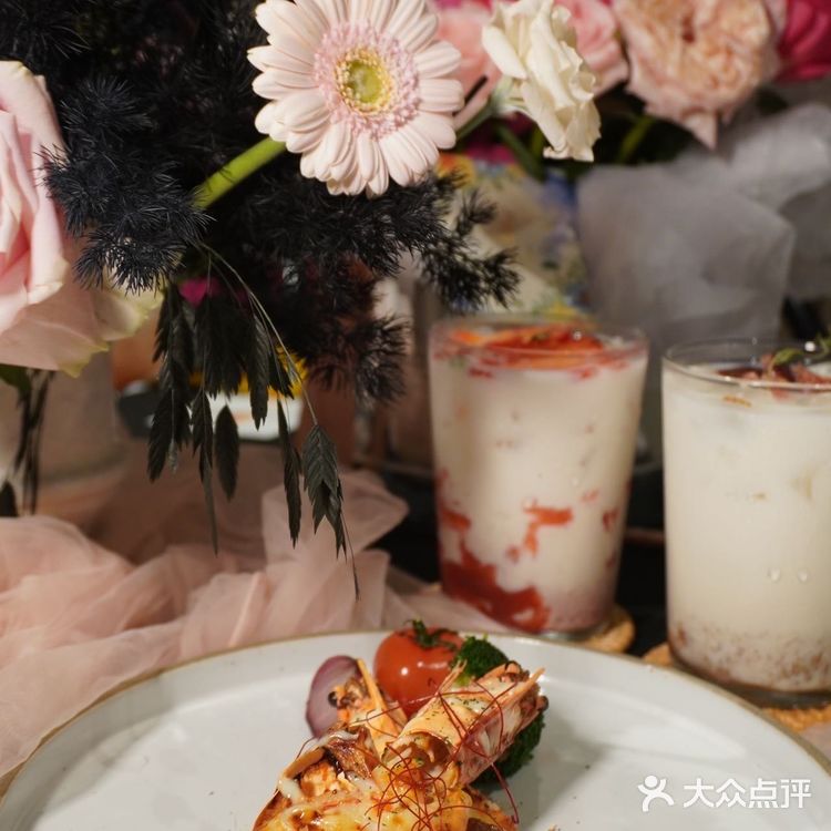 氛围感生日party 还得是它呢 