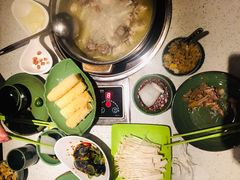 椰子鸡汤-润园四季椰子鸡火锅(海上世界店)