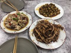-臻鲜燕海鲜融合餐厅(金陵style店)