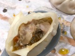 蟹粉小笼-馋三尺蟹粉小笼(人民广场店)
