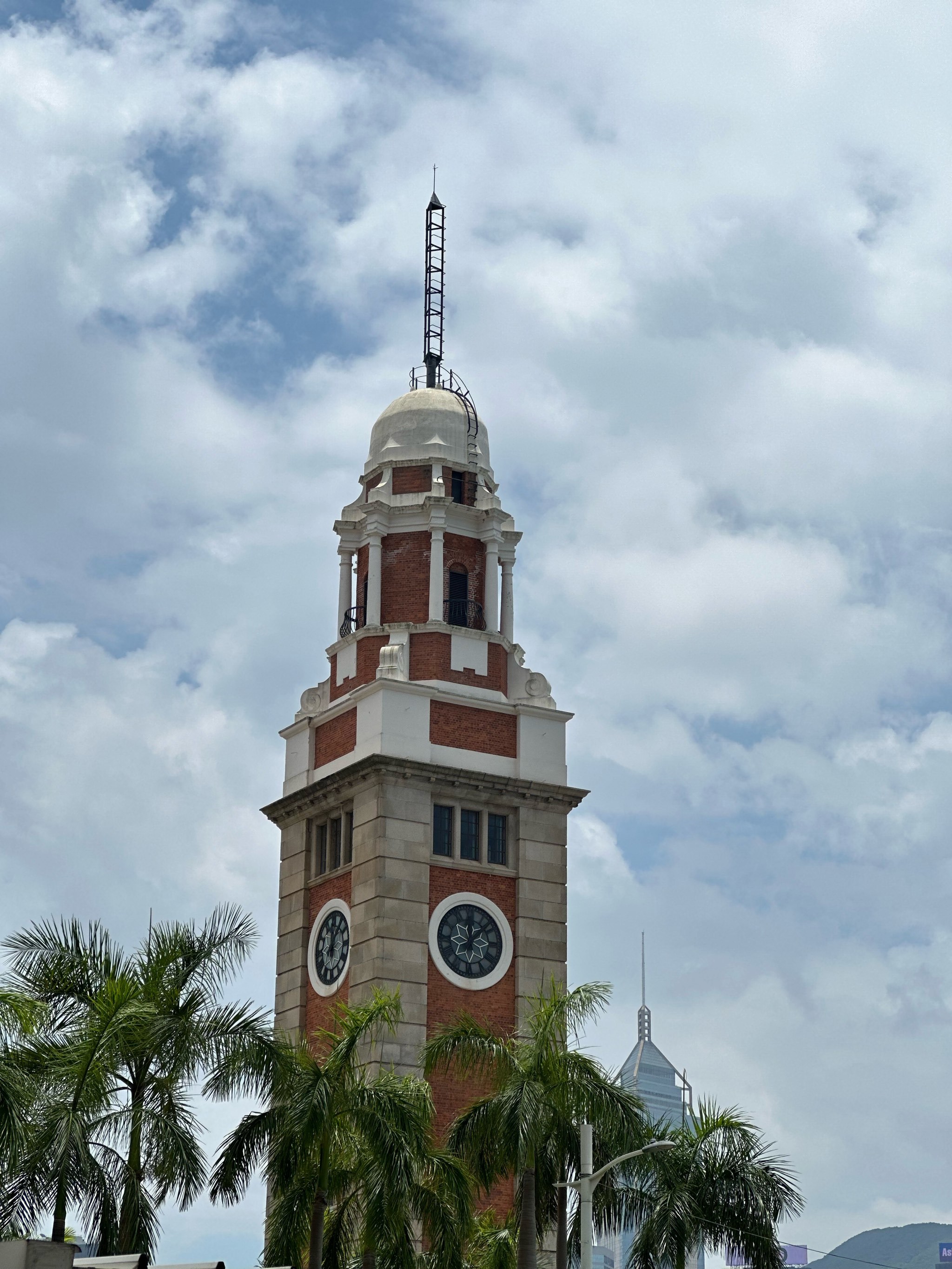 香港地标建筑尖沙咀钟楼