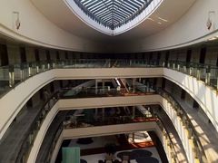 -上海滴水湖皇冠假日酒店