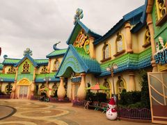 -七彩云南欢乐世界