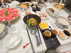 -红鼎豆捞·非遗鲍皇汤火锅(宝丰路店)