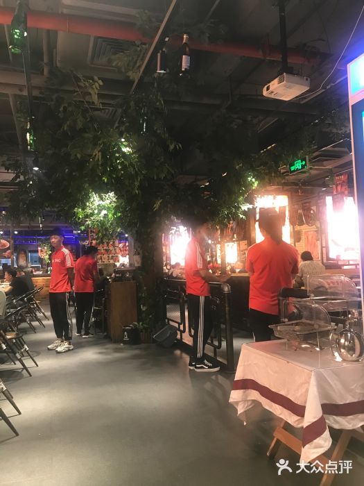 管氏翅吧(马家堡店)大堂图片