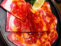 -明洞阿姨·韩式酱蟹烤肉·创意料理(三元桥店)