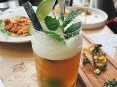 -Mark&Mars Restaurant