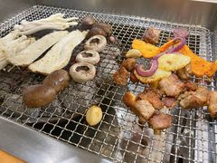 -肉甲韩国木炭烤肉(新壹街1店)