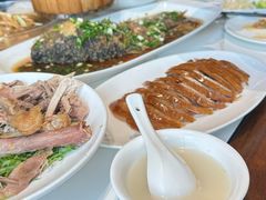 -梅利汴京烤鸭•开封豫菜地标店(东大街店)