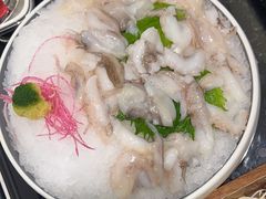 -红鼎豆捞·非遗鲍皇汤火锅(宝丰路店)