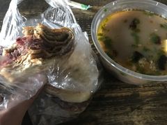 -清真八大碗(G6辅路店)