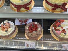 -花花卷卷·鲜食蛋糕(静安久光百货店)