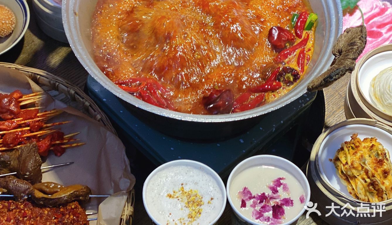 牛肉控一定都逃不掉的串串香👇🐂😋