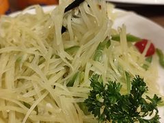 炝拌土豆丝-金牌餐厅·天津菜·八珍豆腐·老爆三(瓷房子店)