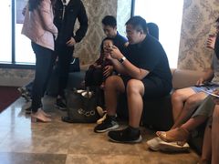 等候众多-乙龍天