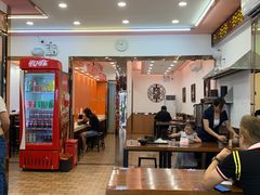 大堂-余百年·现烧烧腊(布吉金利店)
