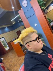 -海文先生国潮烫染男士理发馆