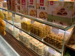 面包甜点陈列柜-老城隍庙食品商店(豫园商城店)