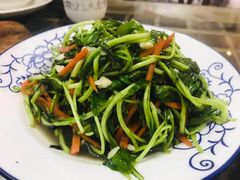 -临街徽菜馆·正宗黄山味