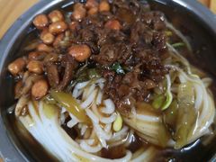 -灵山卢梅燕粉店