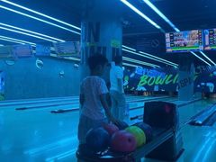 -世代星球·保龄球·镭战真人CS·团建(杨浦店)