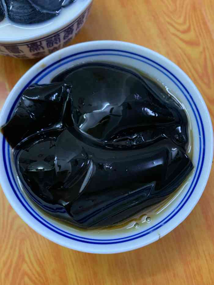 五福堂龟苓膏-"#梧州必吃甜品五星推荐这家五福堂龟苓膏.