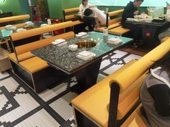 大堂-一席地·本地鸡窝·杭帮鸡火锅(萧山银隆百货店)