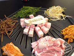 -釜山火炉·海鲜烤肉(紫藤路店)