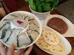 -小天鹅火锅·一线江景洪鼎旗舰店(洪崖洞店)
