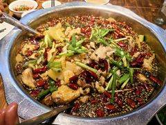 -乡土特色.冷锅鱼.牦牛肉汤锅