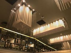 -上海滴水湖皇冠假日酒店