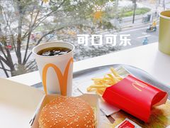 -麦当劳(中山公园龙之梦店)