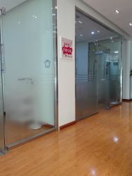 -苗方清颜专业祛痘养生