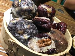 紫玉包-八月美食小馆(银泰城总店)