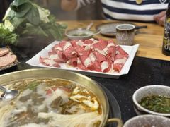 -顶顶汤火牛排火锅·经典铜锅涮肉