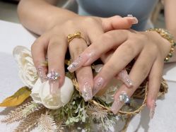 -艾珂·美甲美睫