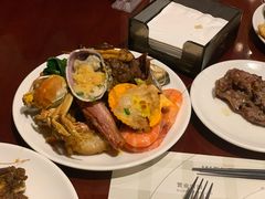 -荣誉国际酒店-云顶旋转餐厅