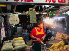 -六合夜市