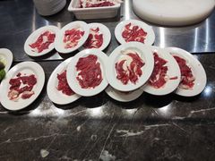 -蒙肥羊·酸汤潮牛·鲜牛肉火锅烤肉自助(岗顶店)