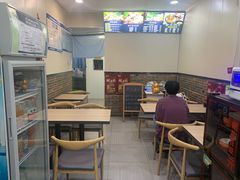 大堂-盛秦腊汁肉白吉馍·米线(北宁湾店)