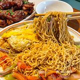 在李村吃到了这家超软糯的猪蹄子！！一顿炫仨！