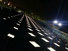-南京眼步行桥