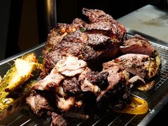 逸轩升级自助晚餐-现场撬生蚝-北京希尔顿逸林酒店-逸轩西餐厅-自助餐厅