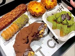 -HOT CRUSH趁热集合·现烤面包(上海环球港店)